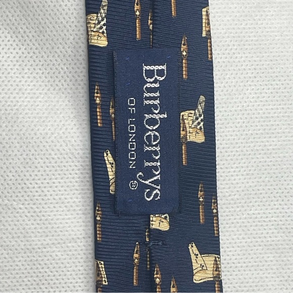 Burberrys of London Silk Neck Tie Fountain Pen Card Suit Pattern Made in Italy - Picture 10 of 14
